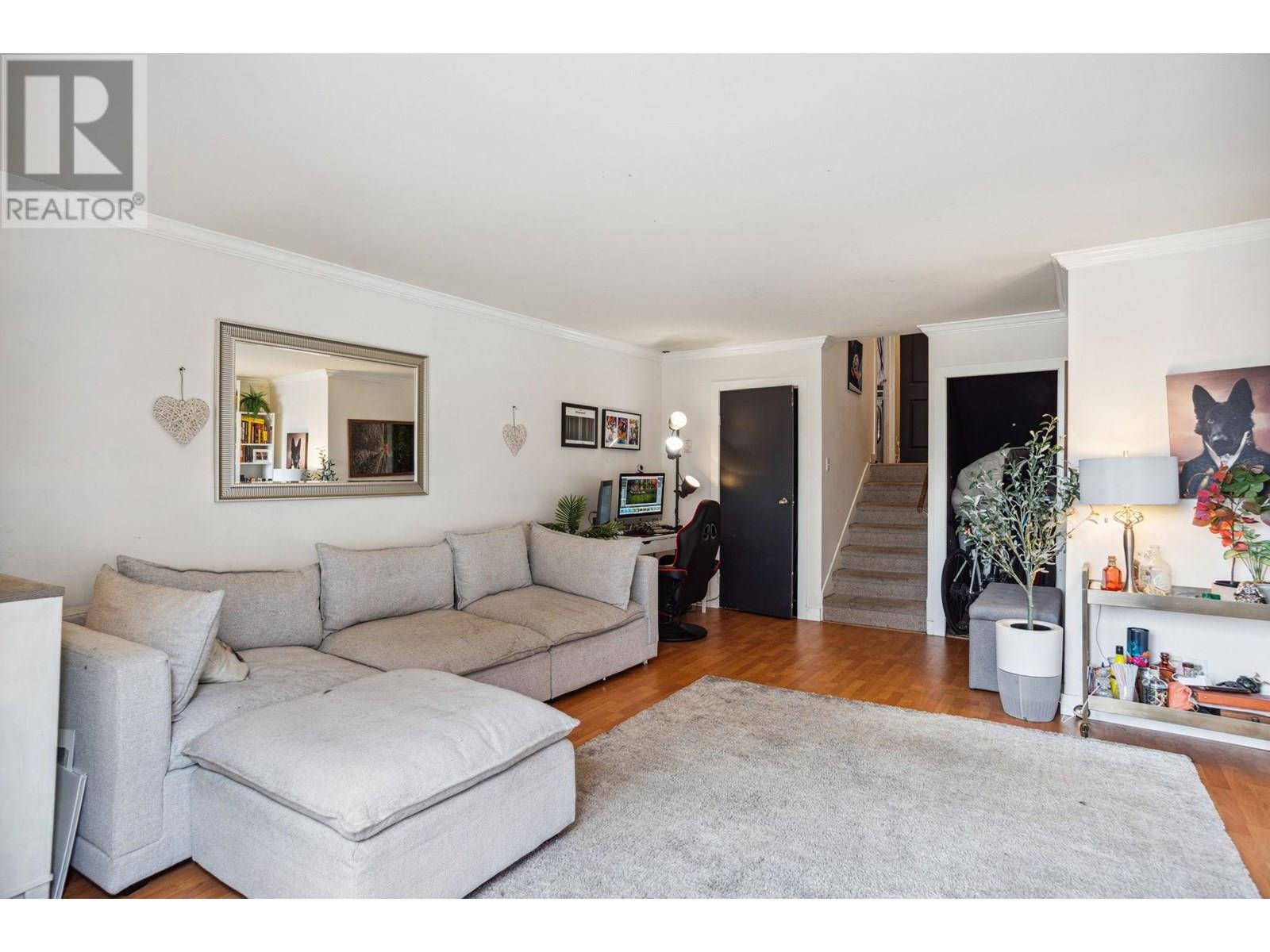 Property at 784 MILLBANK image 5