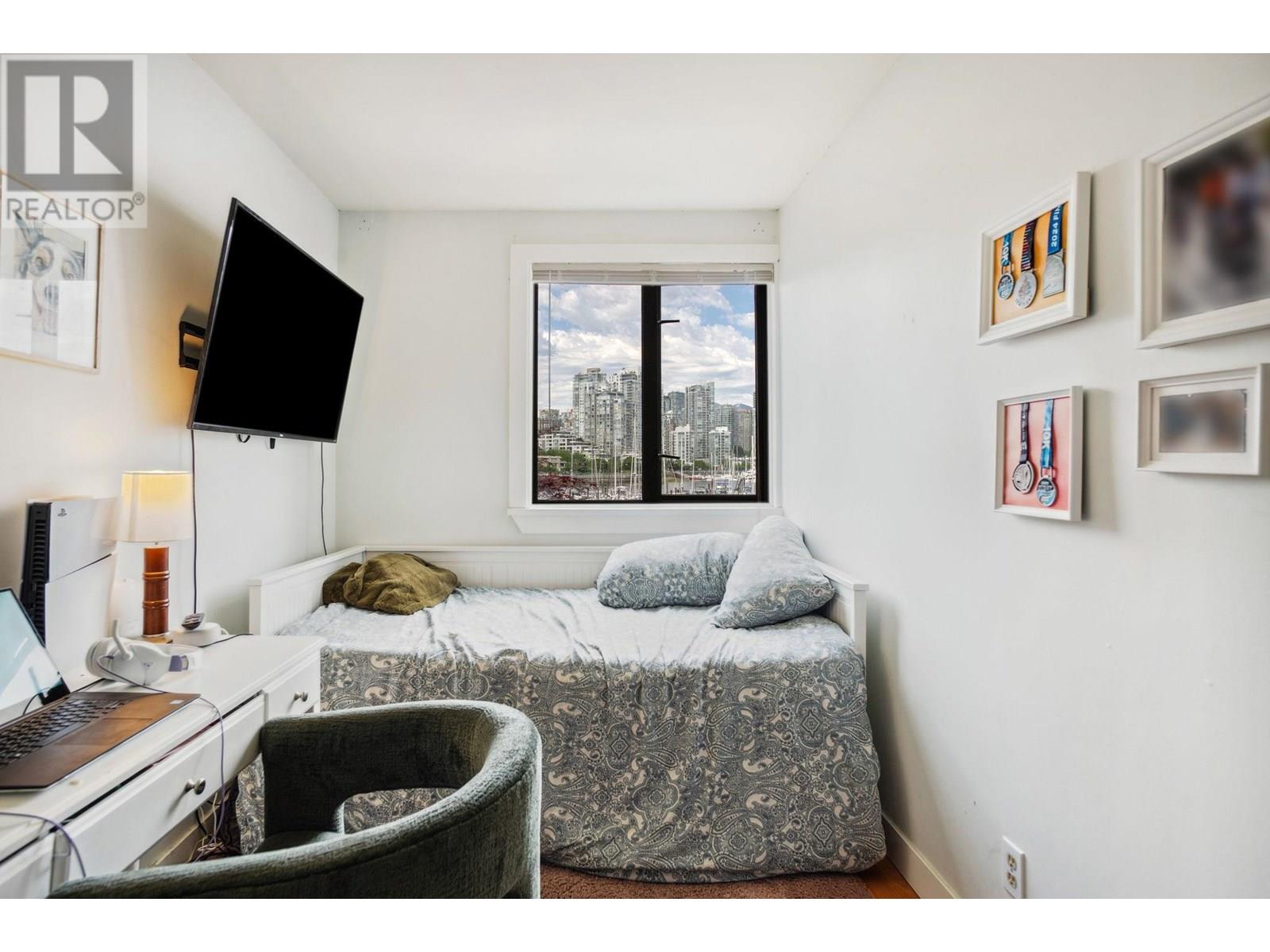 784 Millbank, Vancouver, British Columbia  V5Z 3Z3 - Photo 16 - R3009604