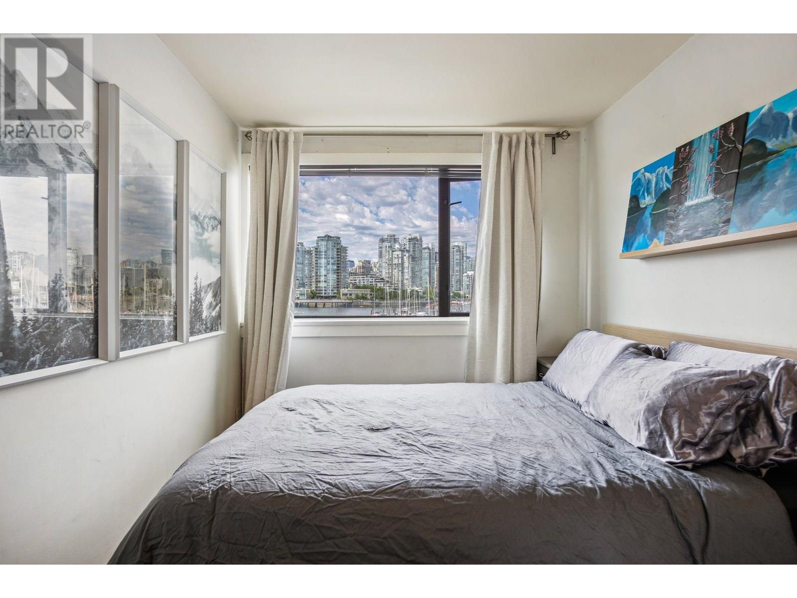 784 Millbank, Vancouver, British Columbia  V5Z 3Z3 - Photo 14 - R3009604
