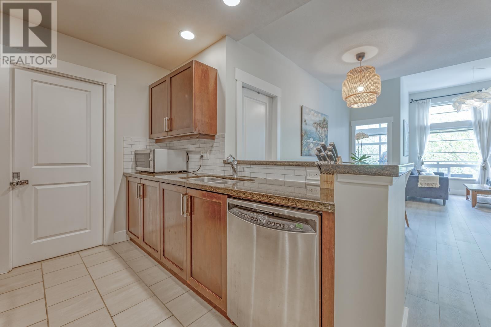 407 6328 Larkin Drive, Vancouver, British Columbia  V6T 2K2 - Photo 6 - R3010116