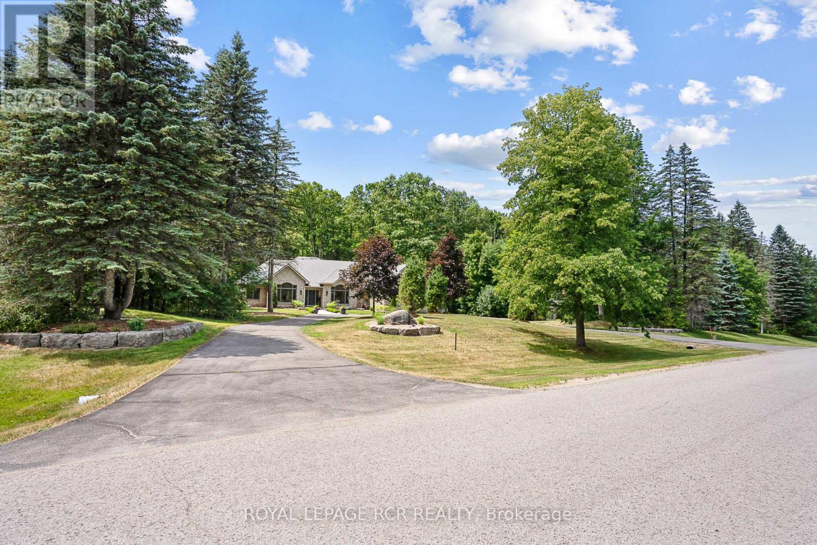 Property at 30 LOGGERS TRAIL image 5