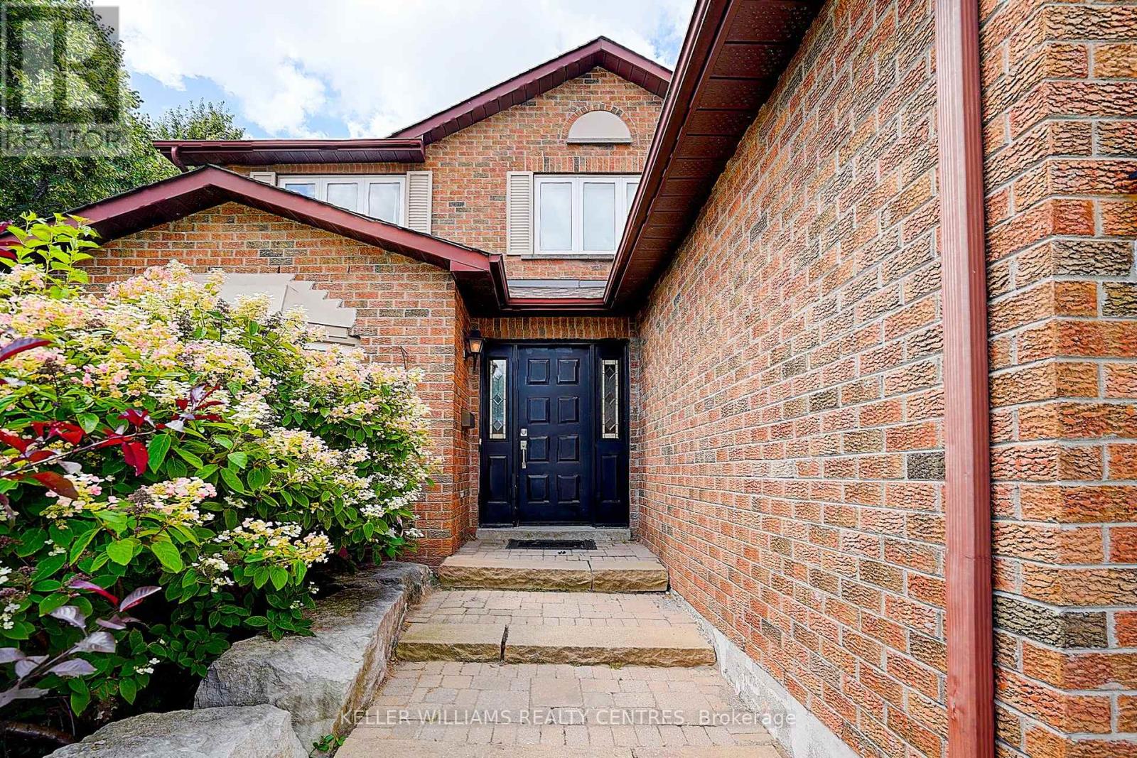 9 Hickory Drive, Markham, Ontario  L3P 6S7 - Photo 7 - N12302872