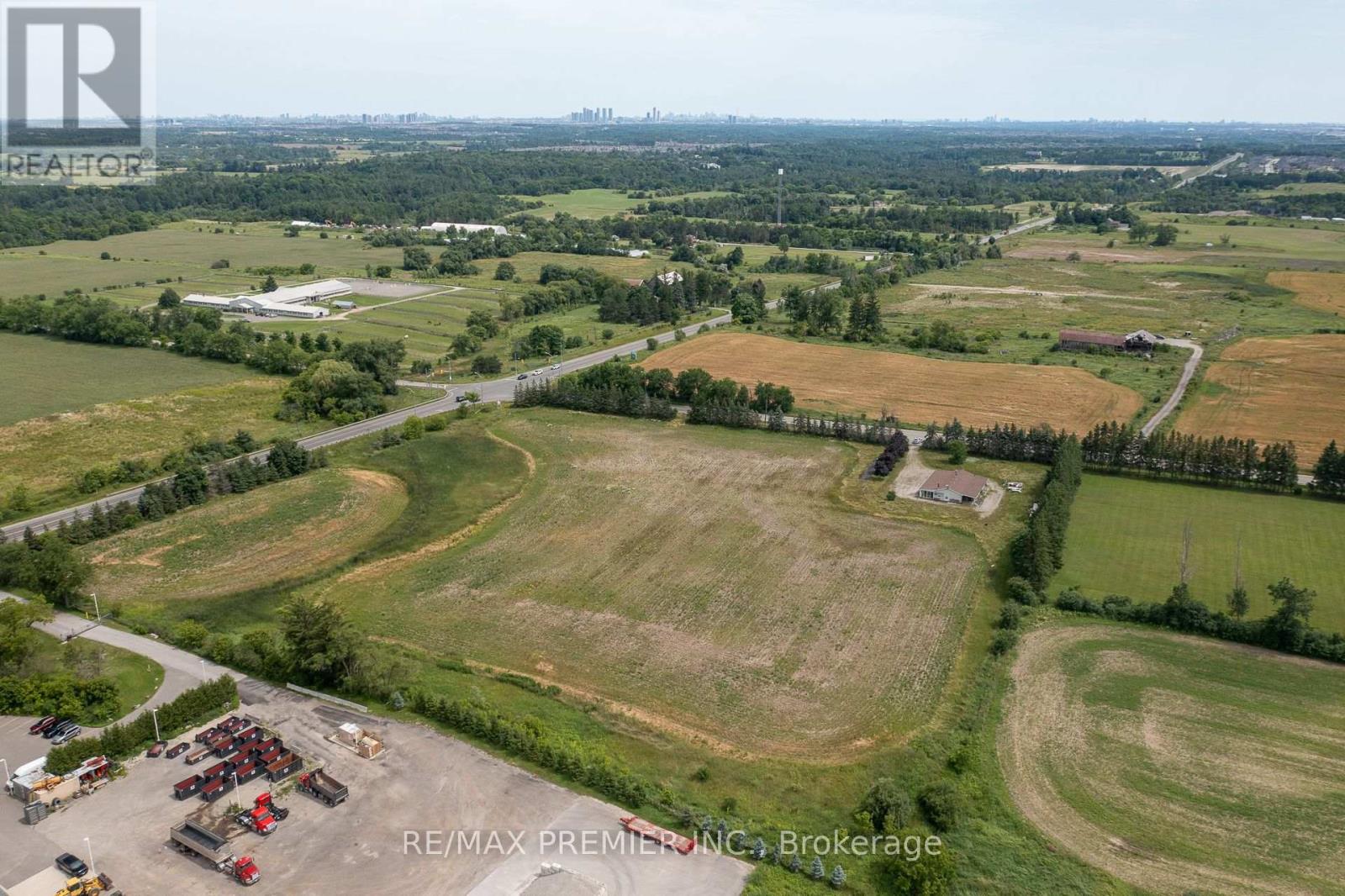6080 King Vaughan Road, Vaughan, Ontario  L4H 3N5 - Photo 2 - N12302920