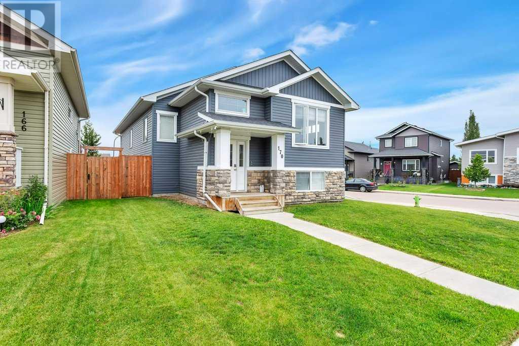 Property at 170 Vancouver Crescent image 1