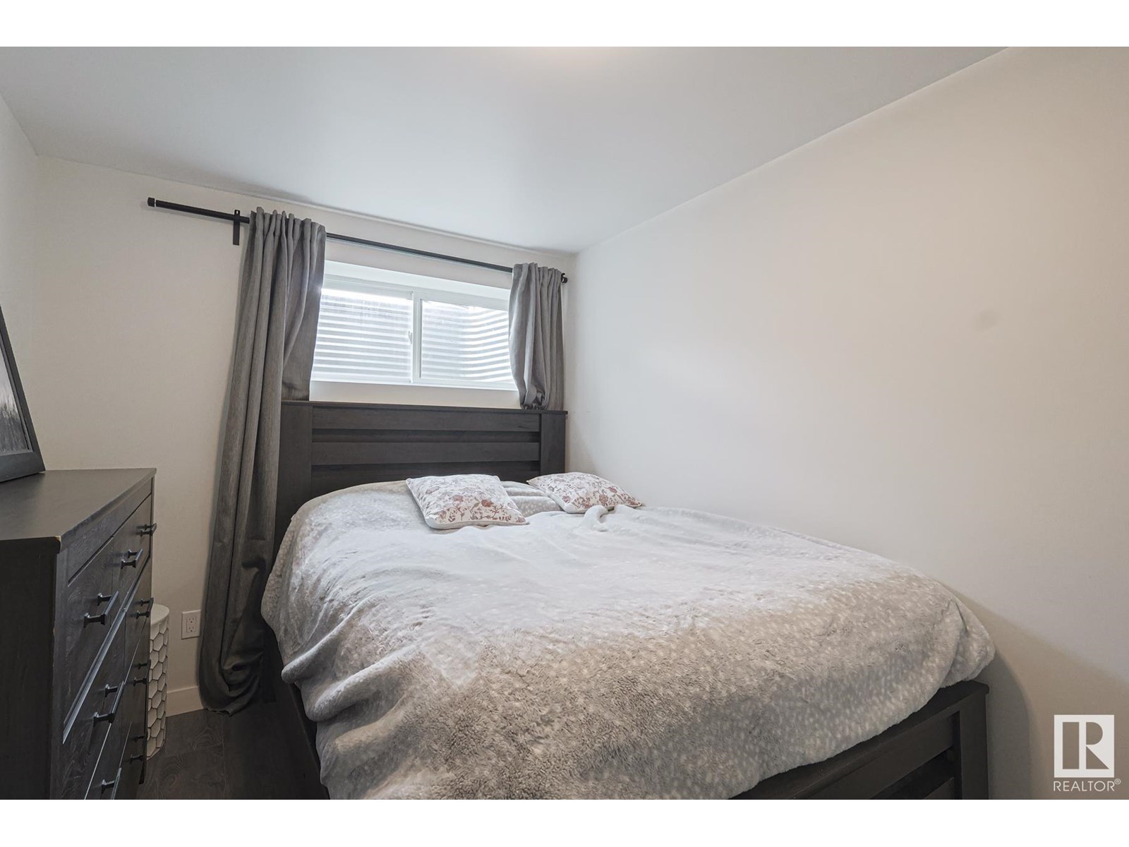 1371 Erker Cr Nw, Edmonton, Alberta  T6M 1J4 - Photo 40 - E4449235