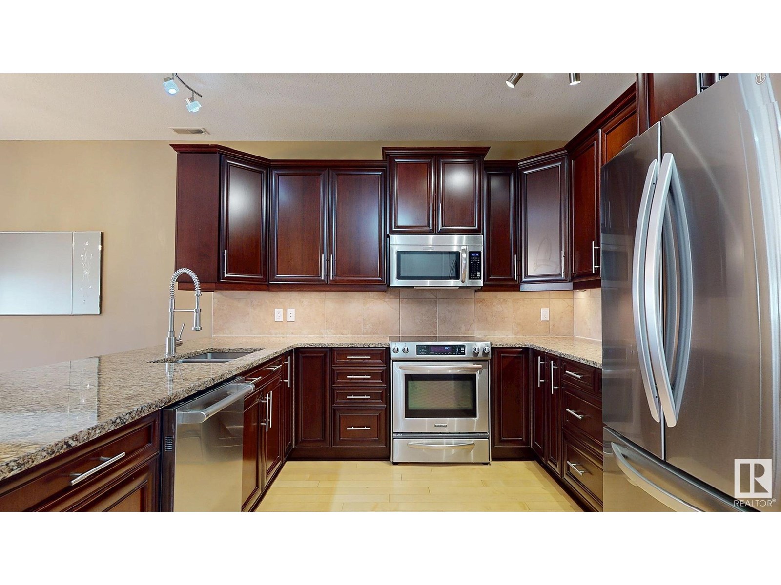 #340 160 Magrath Rd Nw, Edmonton, Alberta  T6R 3T7 - Photo 9 - E4449237