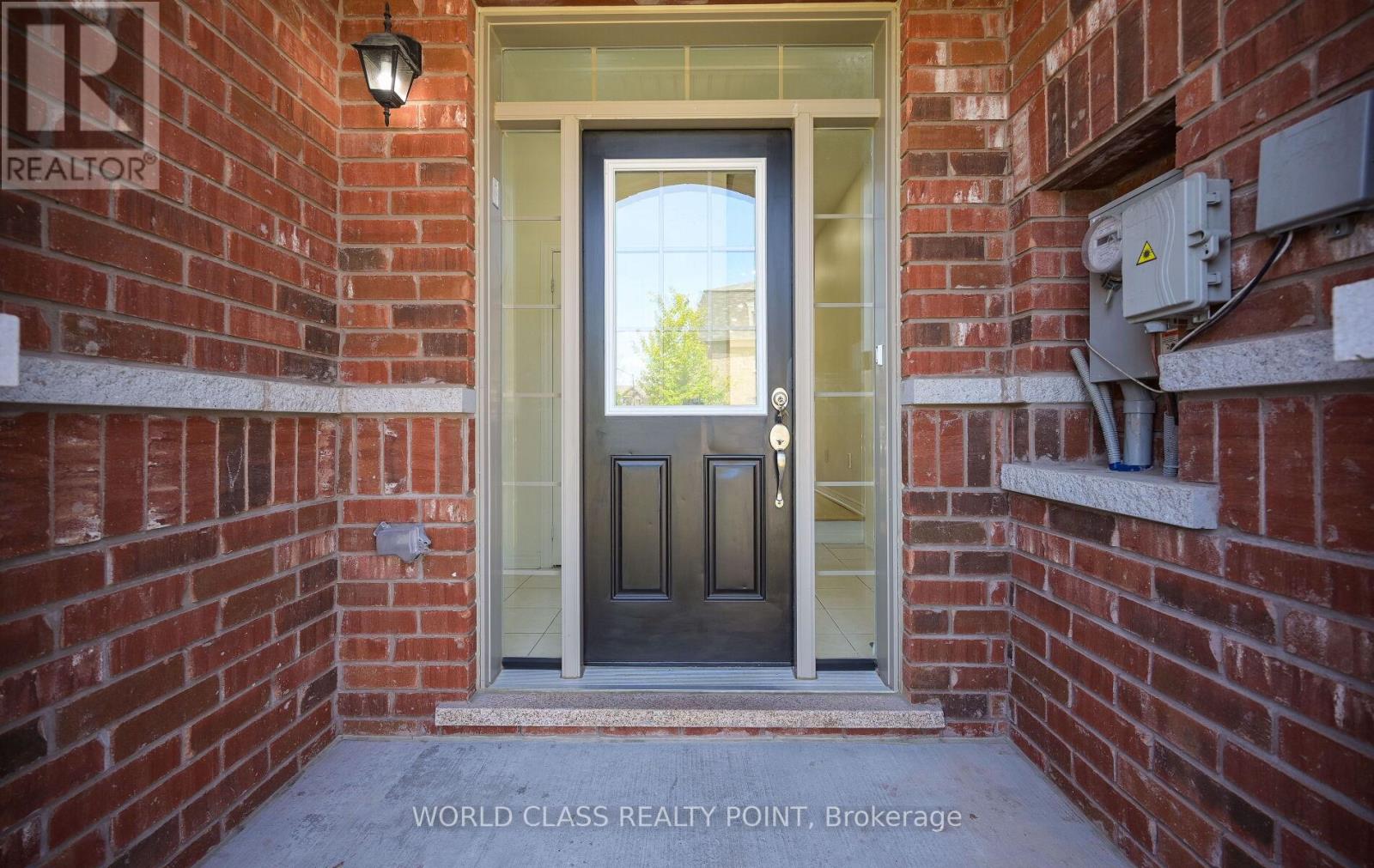 Property at 6 DAVENFIELD CIRCLE image 2