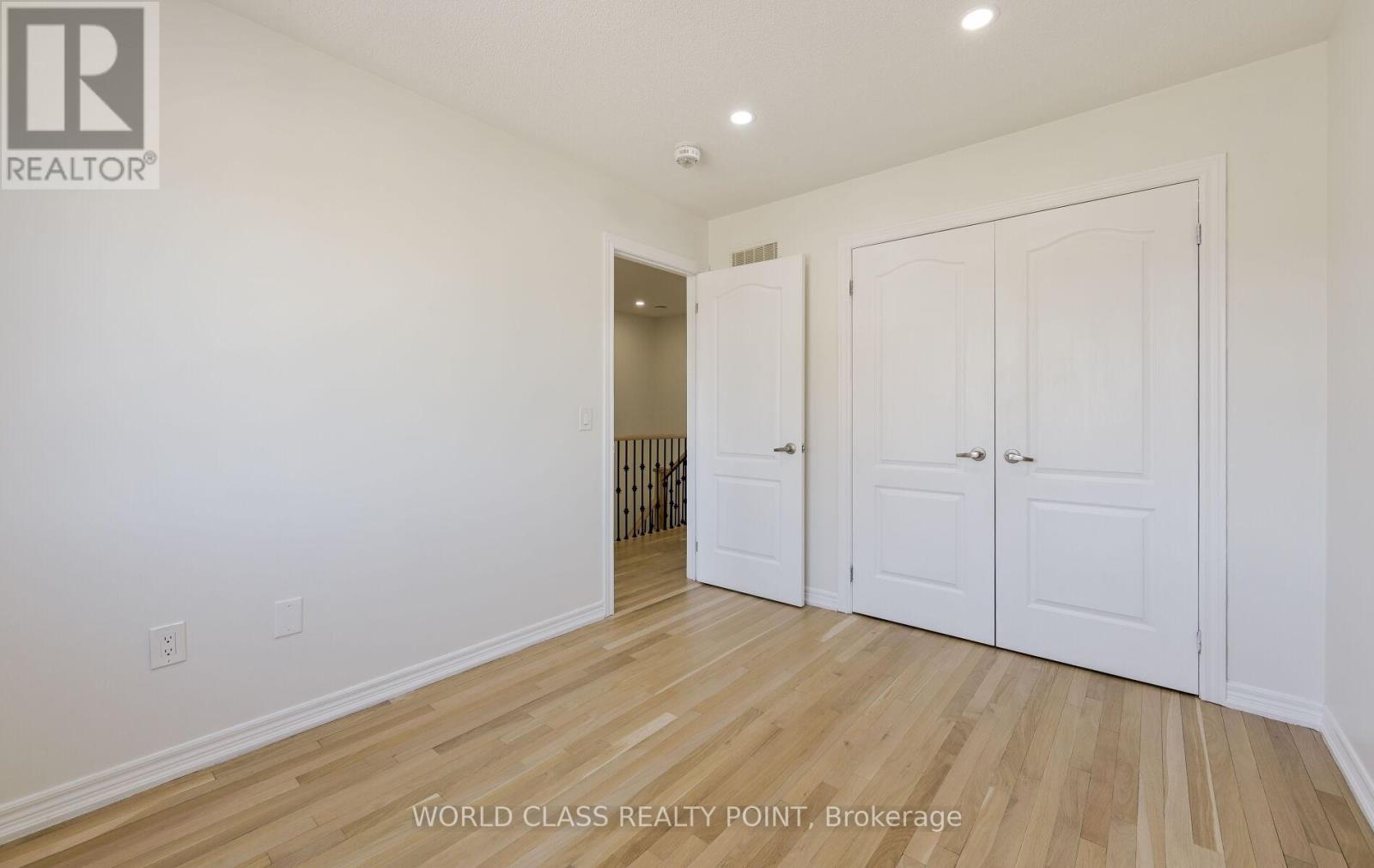6 Davenfield Circle, Brampton, Ontario  L6P 2P7 - Photo 28 - W12302865