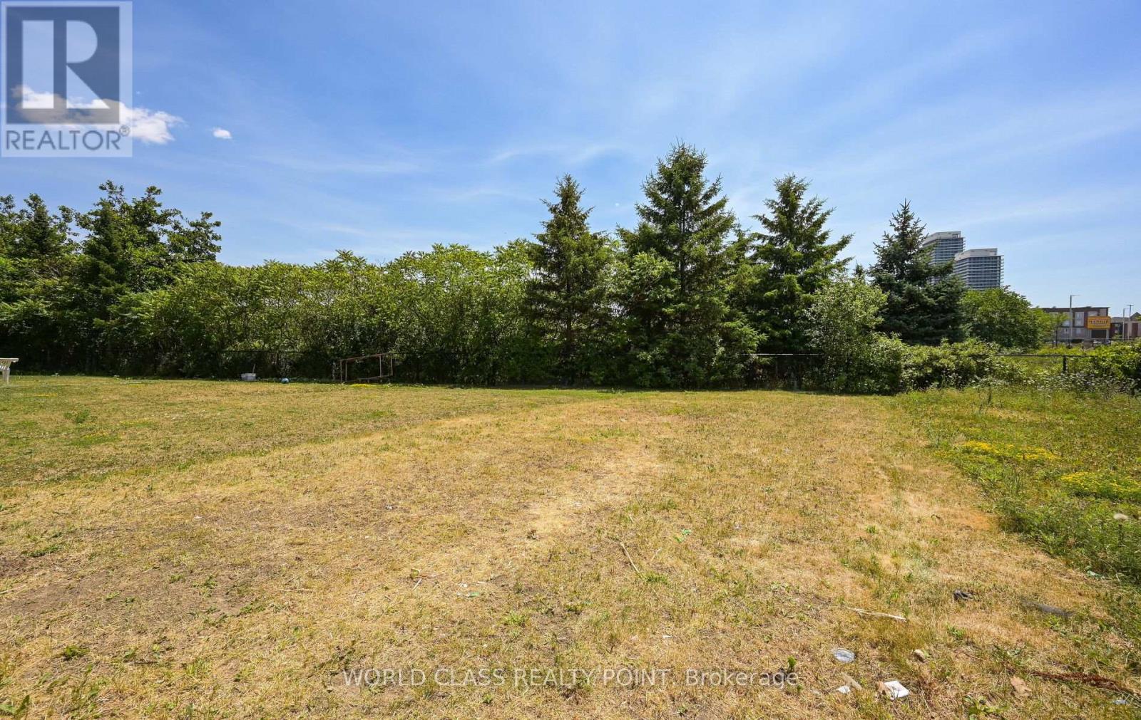 6 Davenfield Circle, Brampton, Ontario  L6P 2P7 - Photo 44 - W12302865
