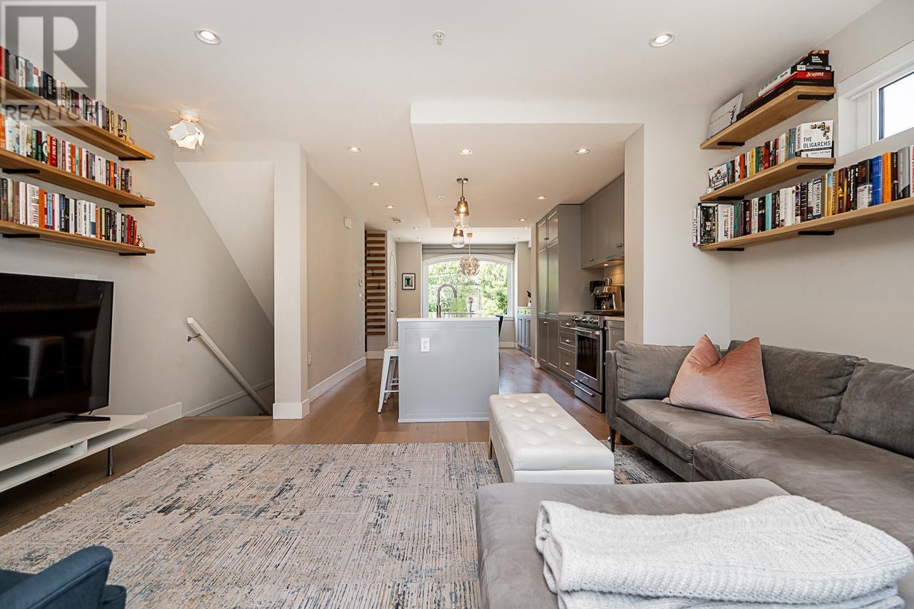 4320 Knight Street, Vancouver, British Columbia  V5N 3M5 - Photo 9 - R3013907