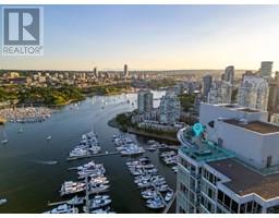 3903 1033 MARINASIDE CRESCENT, Vancouver, British Columbia