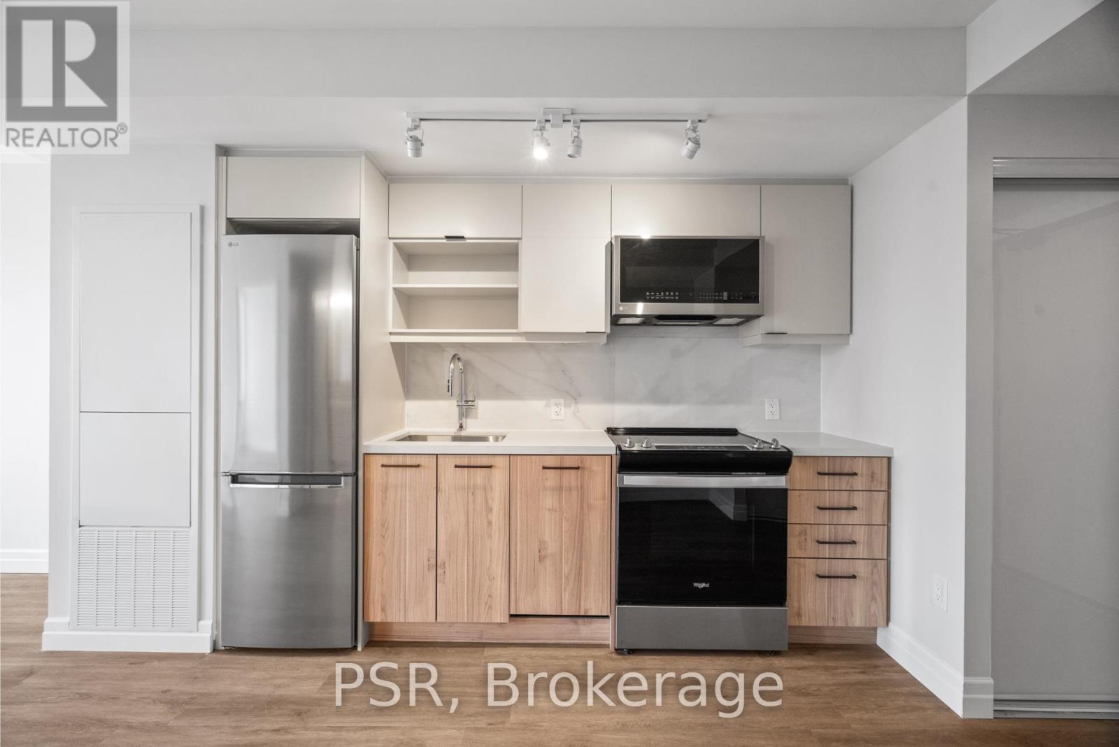 3209 - 203 Jarvis Street, Toronto, Ontario  M5B 0E7 - Photo 4 - C12303009