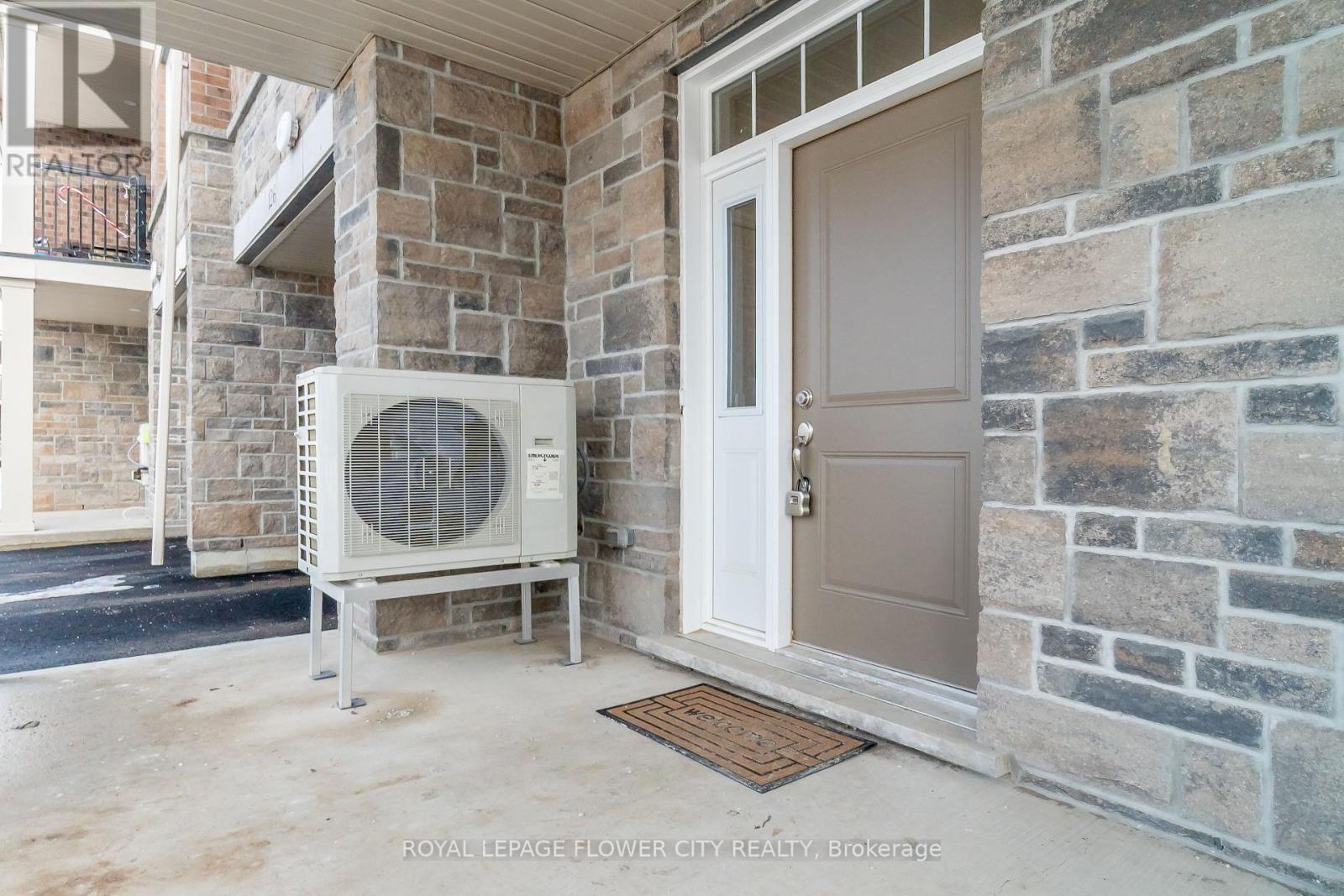 Property at 126 - 677 PARK ROAD N image 5