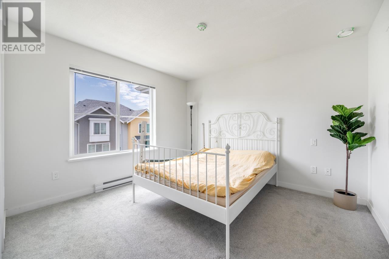 Property at 139 5550 ADMIRAL WAY image 5