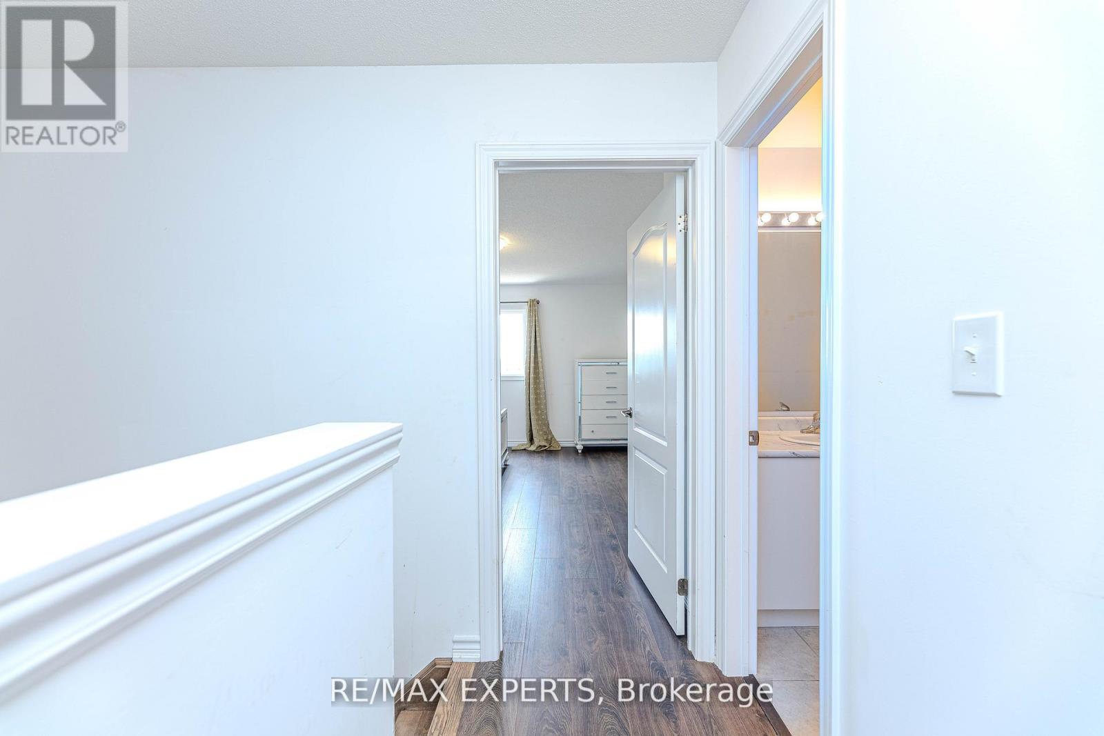 10 Brown Bear Street, Barrie, Ontario  L9J 0H8 - Photo 19 - S12302987