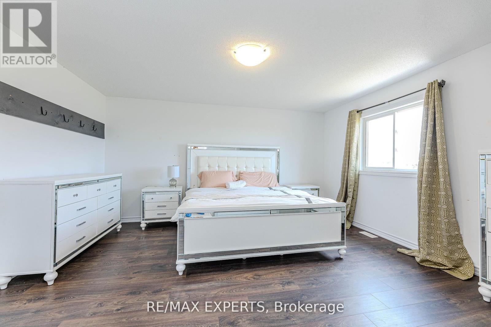 10 Brown Bear Street, Barrie, Ontario  L9J 0H8 - Photo 20 - S12302987
