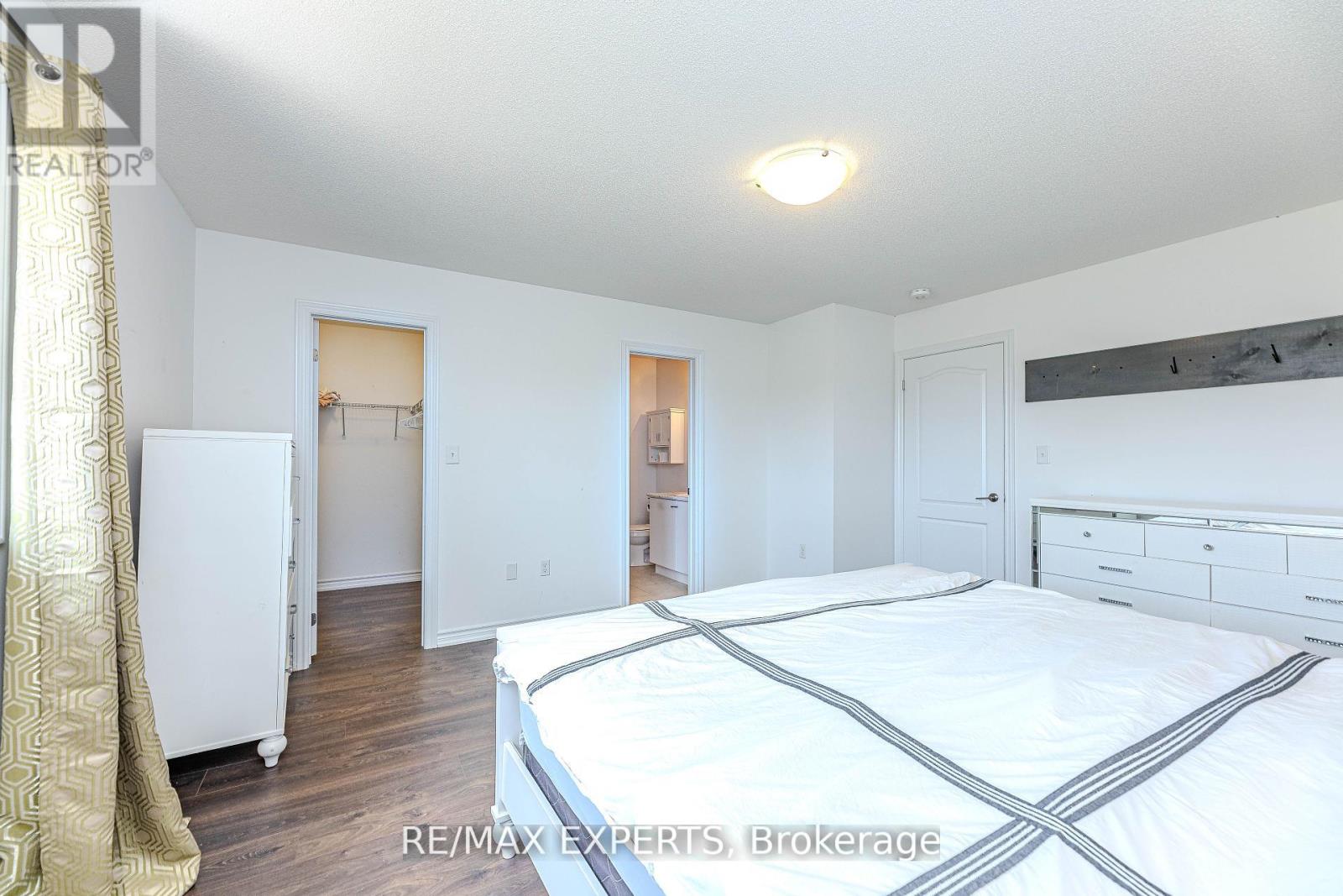 10 Brown Bear Street, Barrie, Ontario  L9J 0H8 - Photo 22 - S12302987