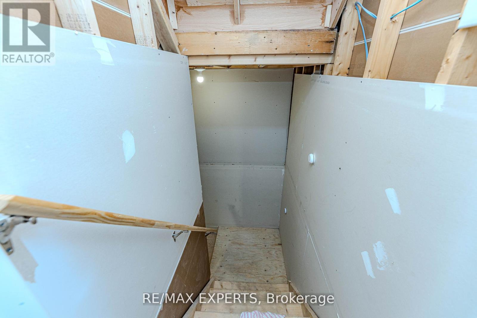 10 Brown Bear Street, Barrie, Ontario  L9J 0H8 - Photo 40 - S12302987