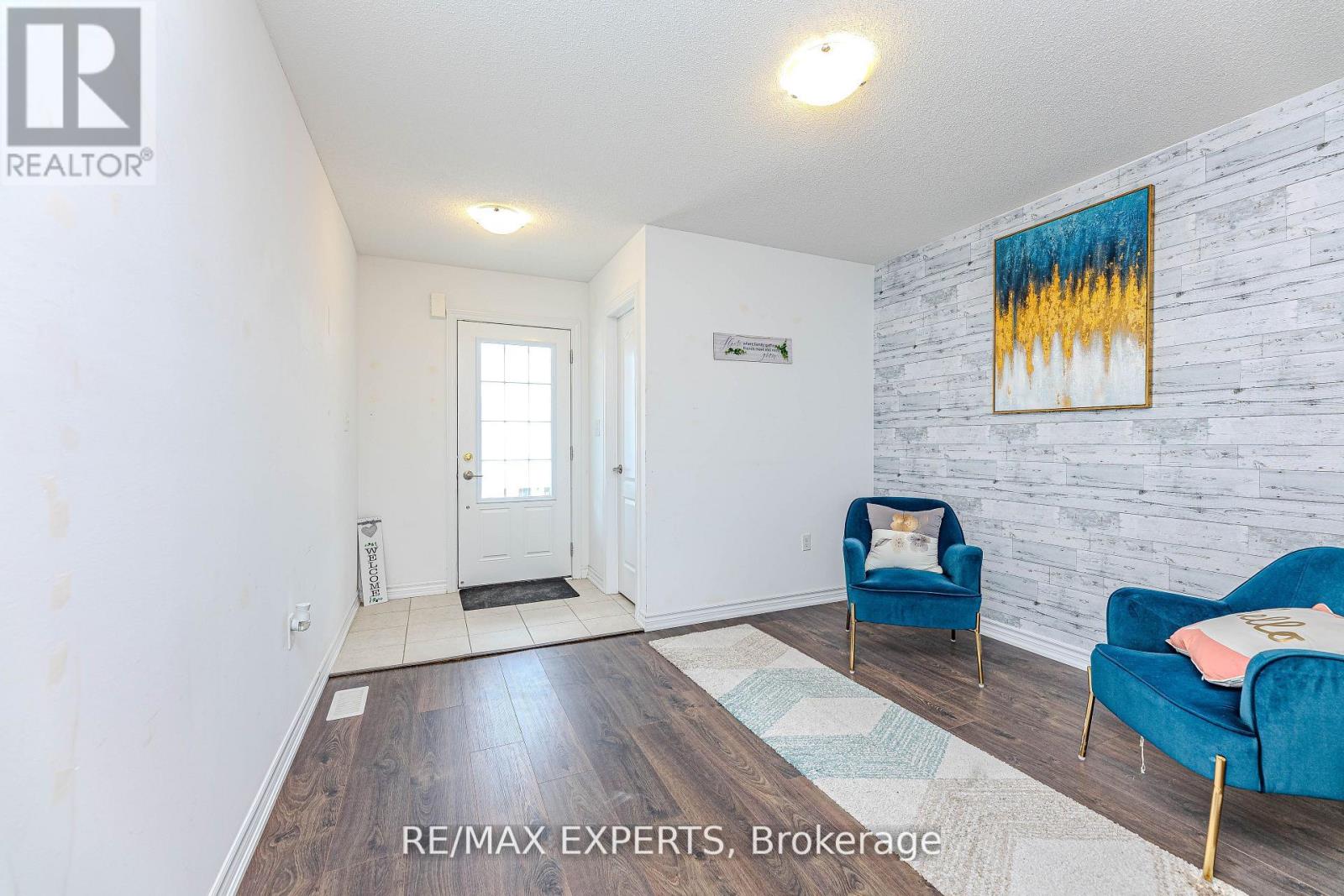 10 Brown Bear Street, Barrie, Ontario  L9J 0H8 - Photo 6 - S12302987