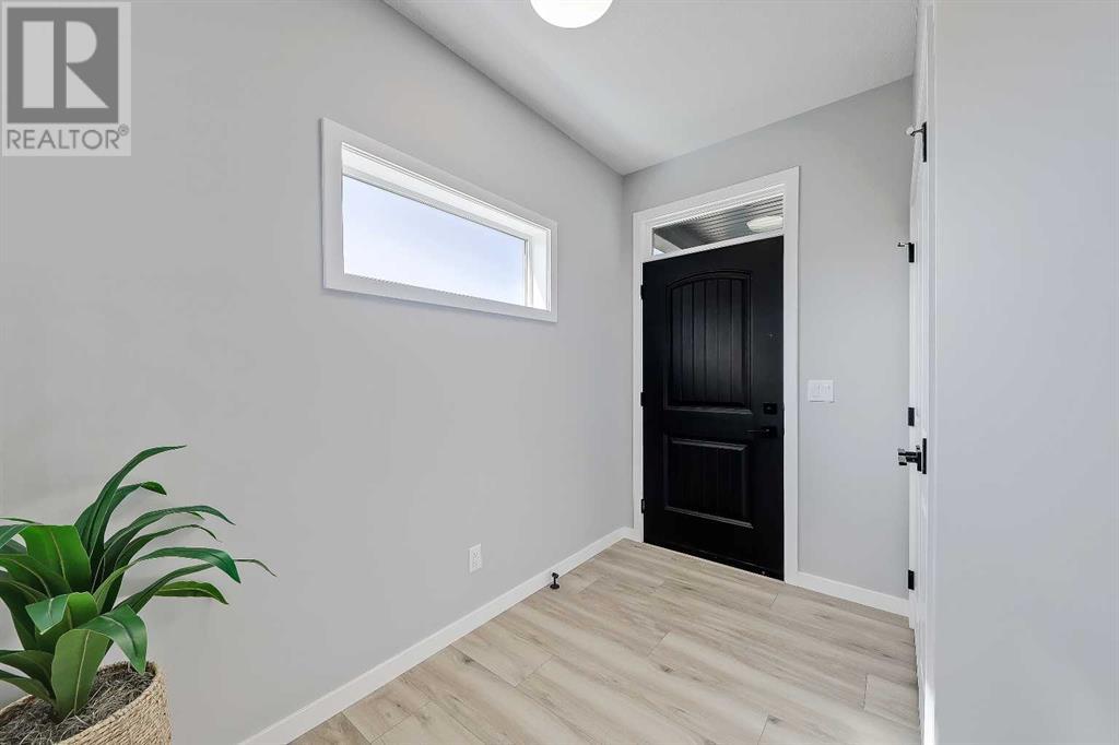 Property at 14 Legacy Reach Bay SE image 2