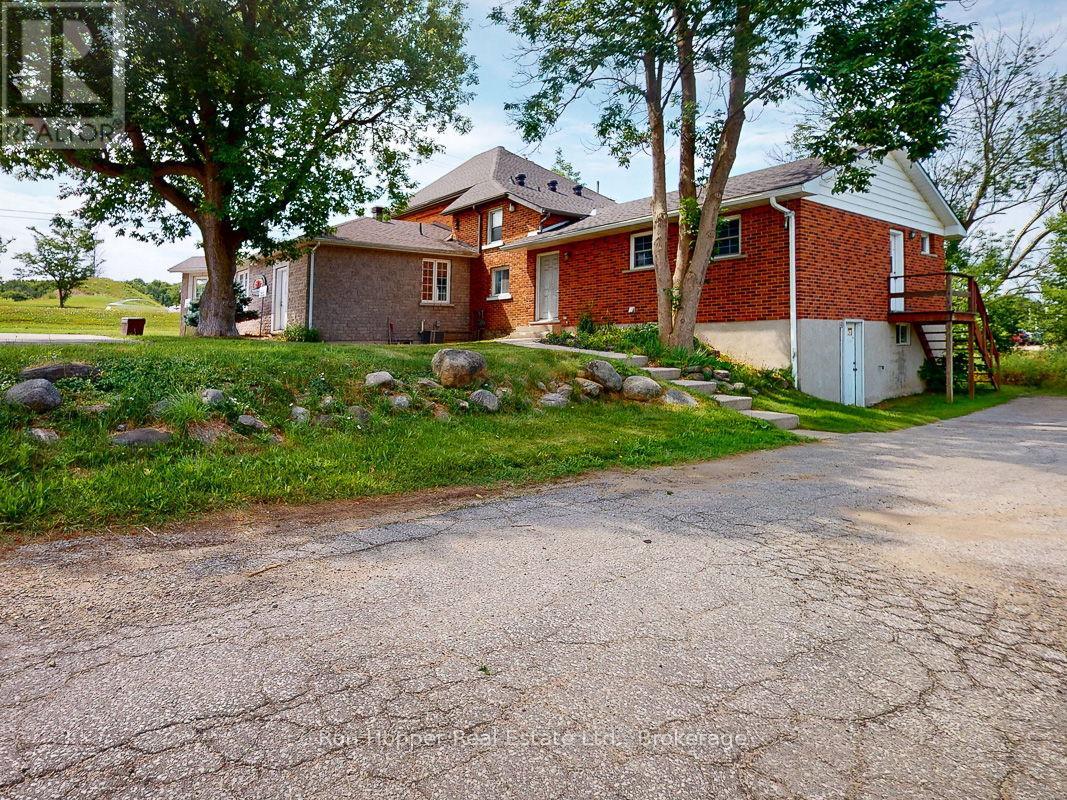 202421 Highway 21 N, Georgian Bluffs, Ontario  N4K 5N7 - Photo 5 - X12303135