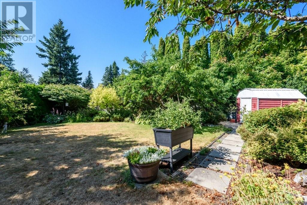 1755 Thorpe Ave, Courtenay, British Columbia  V9M 8M3 - Photo 43 - 1008279