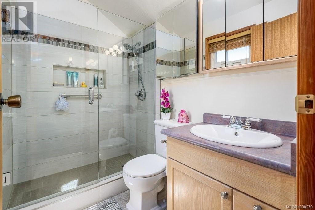 1755 Thorpe Ave, Courtenay, British Columbia  V9M 8M3 - Photo 28 - 1008279