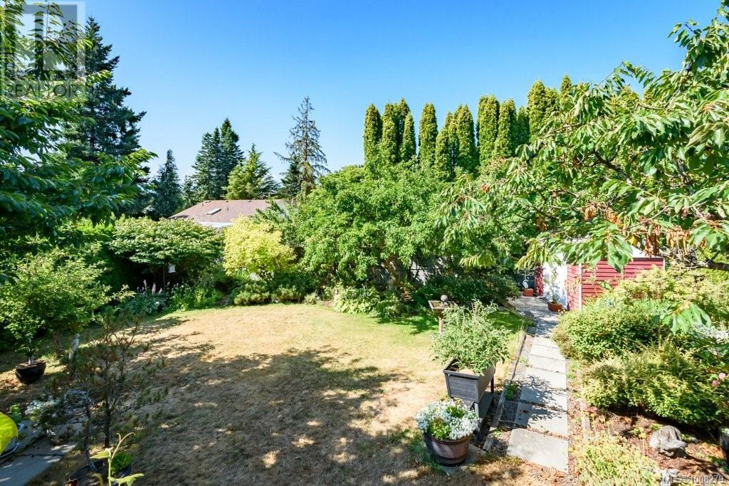 1755 Thorpe Ave, Courtenay, British Columbia  V9M 8M3 - Photo 38 - 1008279