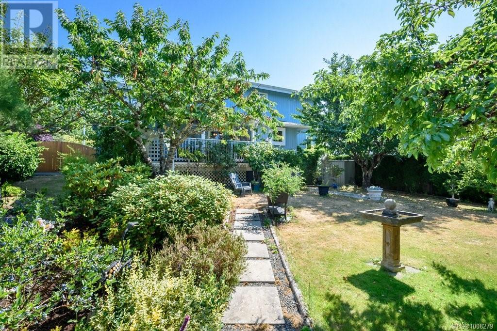 1755 Thorpe Ave, Courtenay, British Columbia  V9M 8M3 - Photo 42 - 1008279