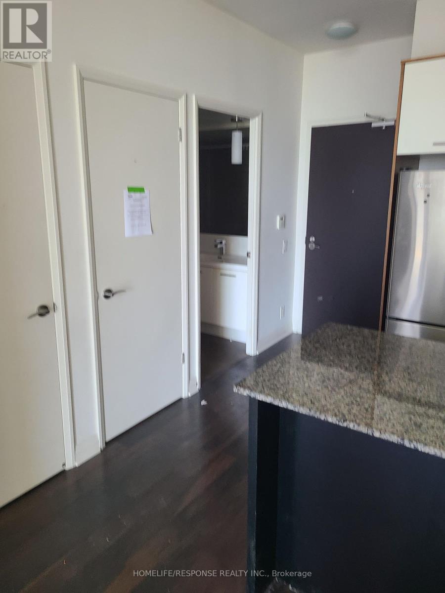 2103 - 1 Valhalla Inn Road, Toronto (Islington-City Centre West), Ontario  M9B 1S9 - Photo 3 - W12293724