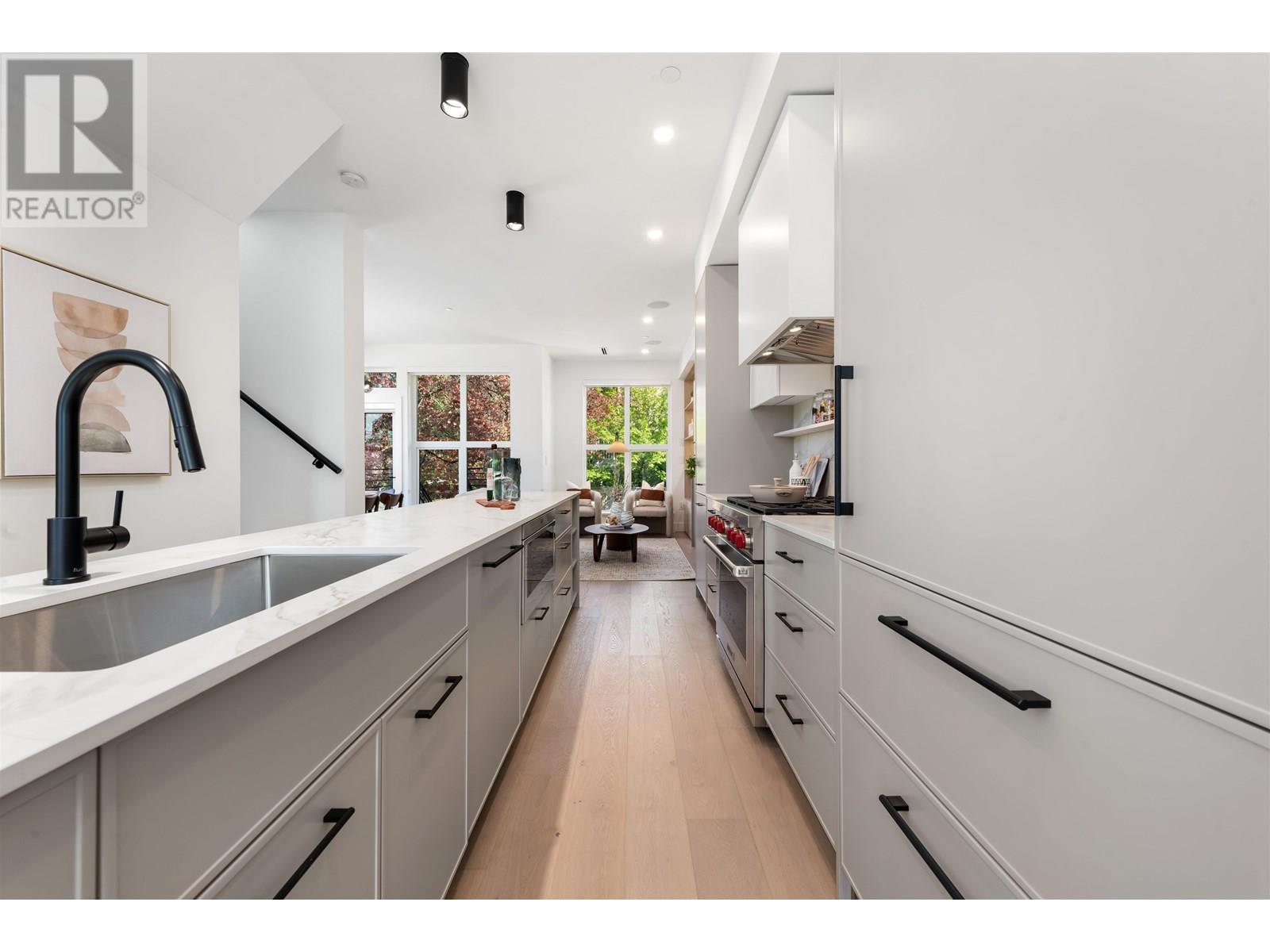Property at 1495 W 52ND AVENUE image 5
