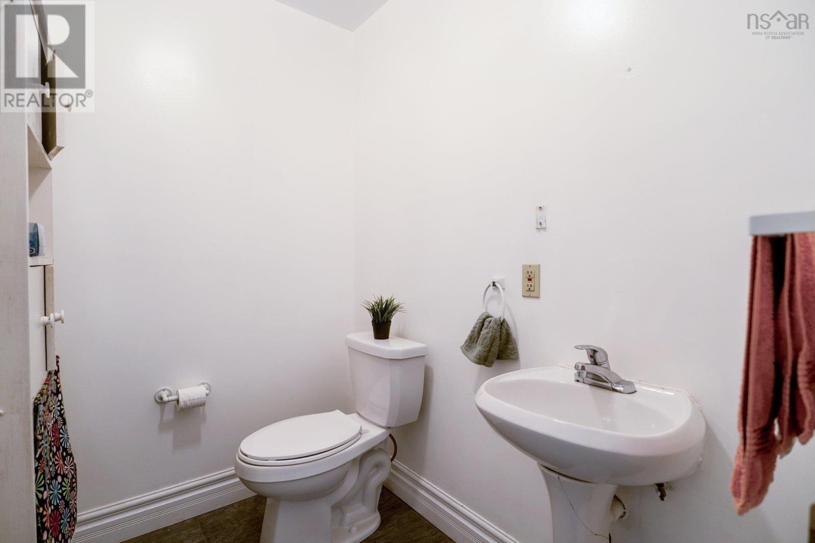 109 Highway 2, Enfield, Nova Scotia  B2T 1C8 - Photo 13 - 202513595