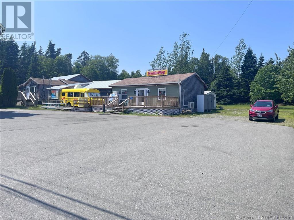 1358-1360 776 Route, Grand Manan, New Brunswick  E5G 1G3 - Photo 2 - NB110118