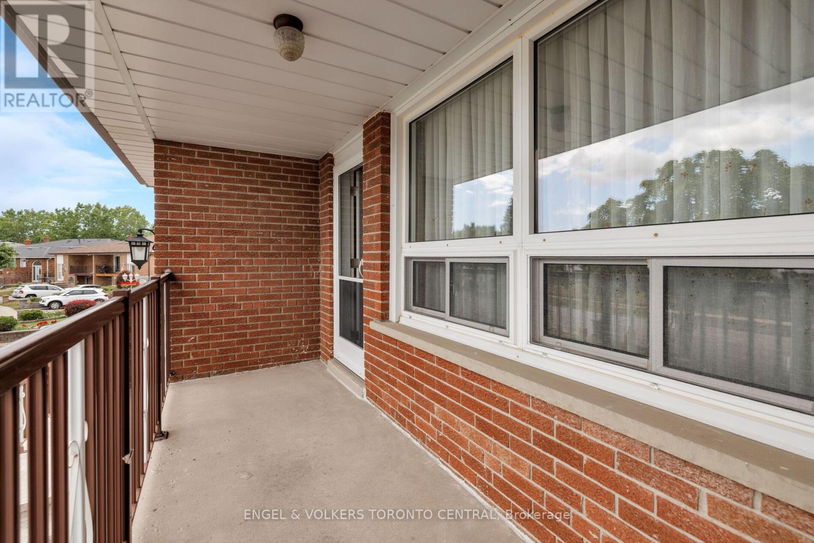 231 Shawnee Circle, Toronto, Ontario  M2H 2Y3 - Photo 12 - C12303116