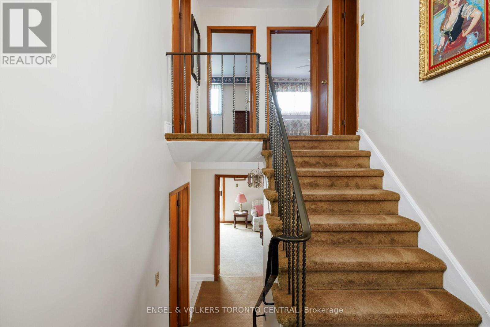 231 Shawnee Circle, Toronto, Ontario  M2H 2Y3 - Photo 18 - C12303116