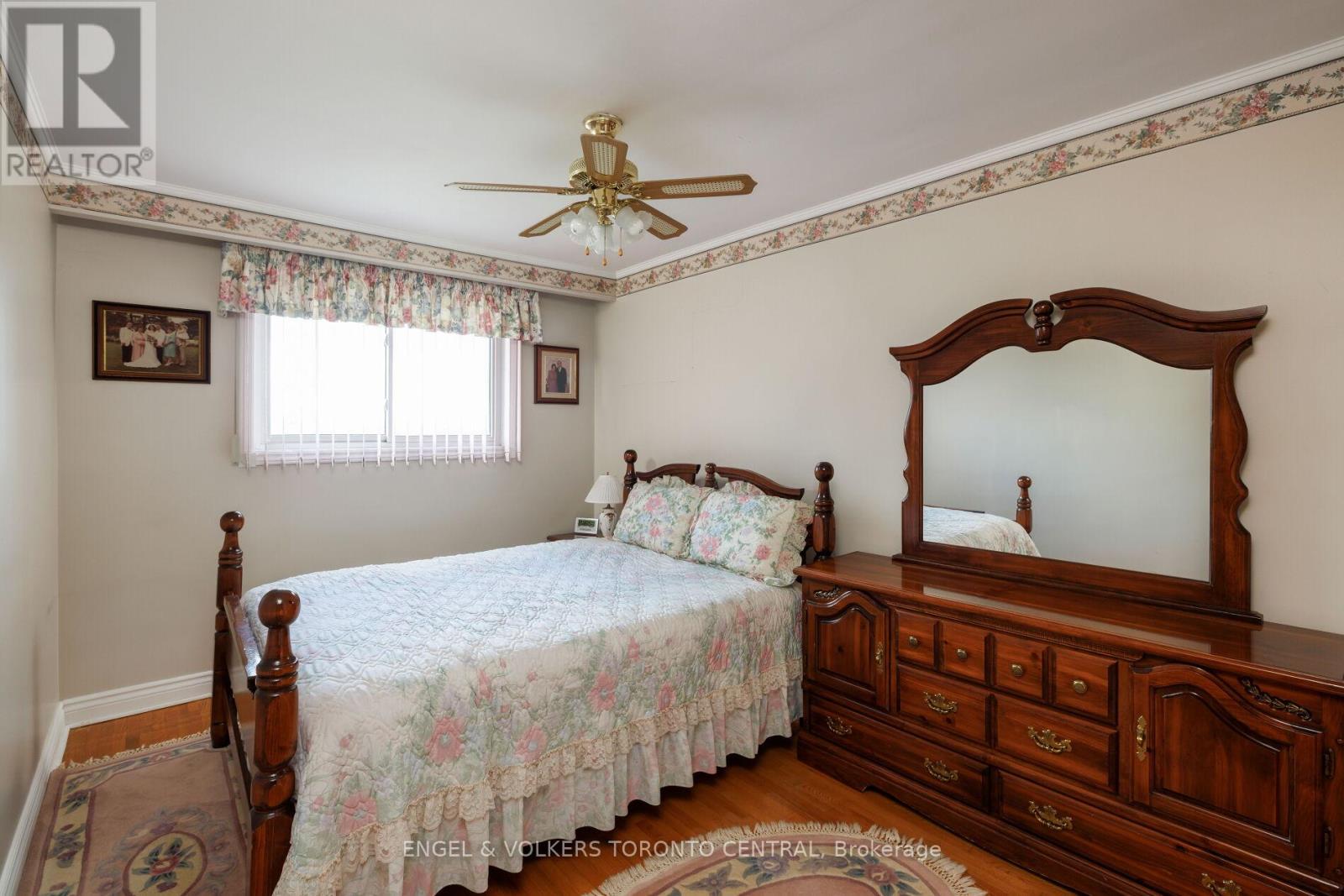 231 Shawnee Circle, Toronto, Ontario  M2H 2Y3 - Photo 19 - C12303116