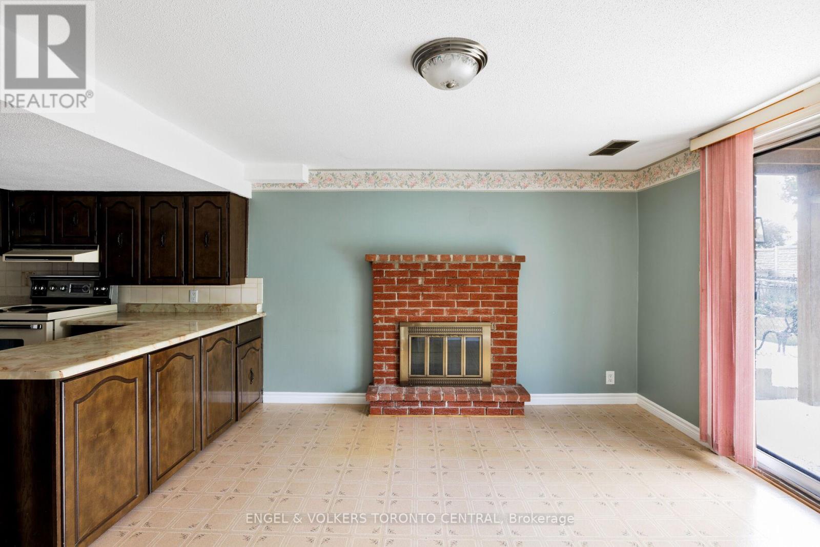 231 Shawnee Circle, Toronto, Ontario  M2H 2Y3 - Photo 39 - C12303116