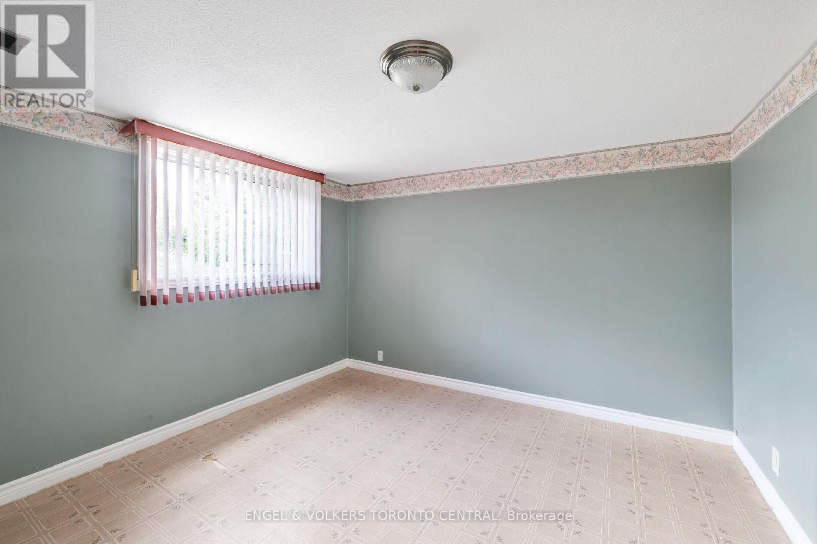 231 Shawnee Circle, Toronto, Ontario  M2H 2Y3 - Photo 41 - C12303116