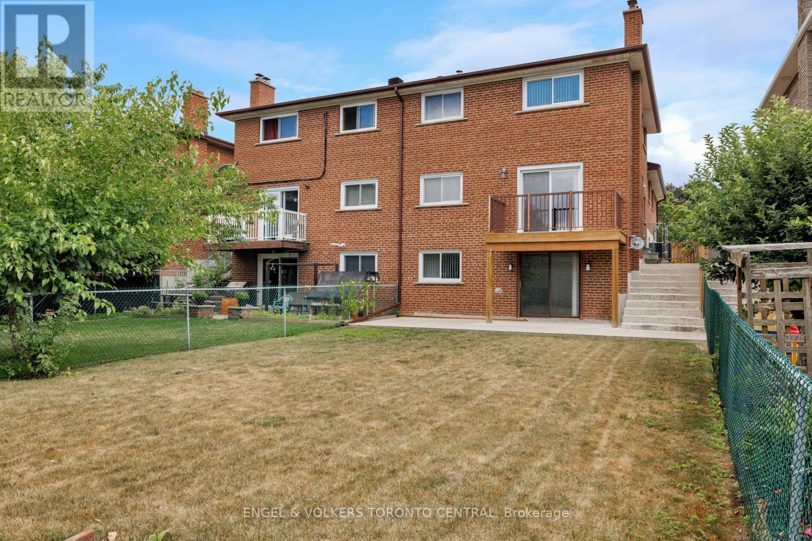 231 Shawnee Circle, Toronto, Ontario  M2H 2Y3 - Photo 46 - C12303116