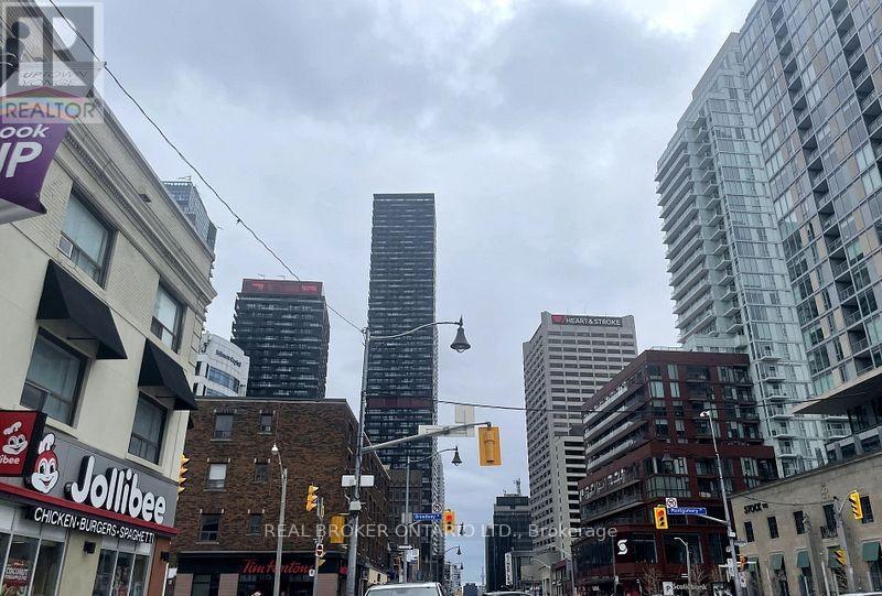 9 - 2 Broadway Avenue, Toronto, Ontario  M4P 1T4 - Photo 19 - C12303166