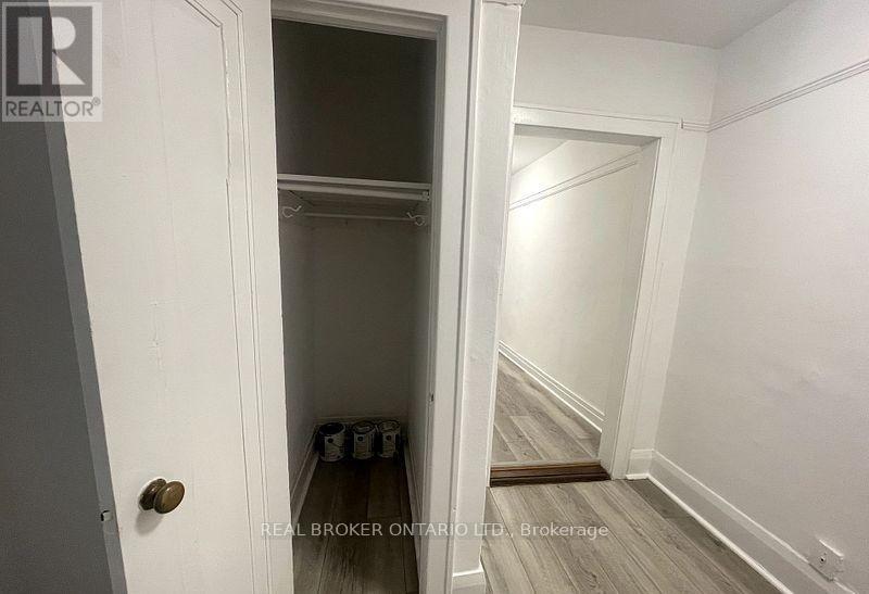 9 - 2 Broadway Avenue, Toronto, Ontario  M4P 1T4 - Photo 3 - C12303166