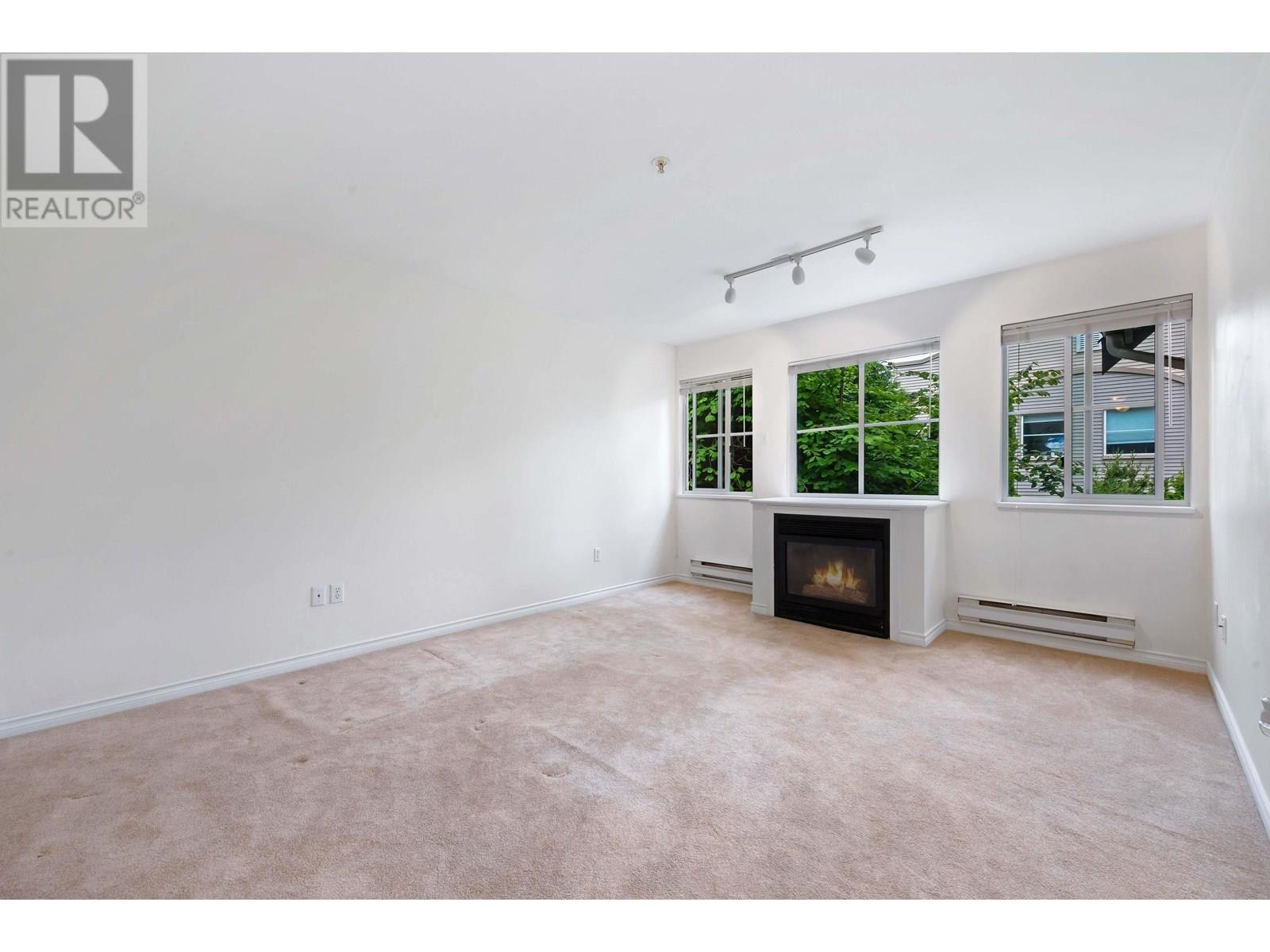Property at 31 19034 MCMYN ROAD image 3