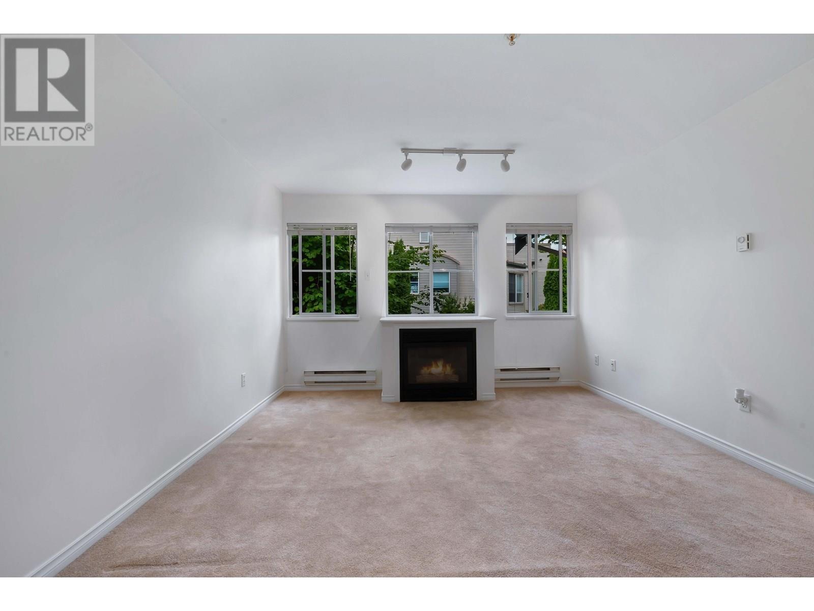 Property at 31 19034 MCMYN ROAD image 2