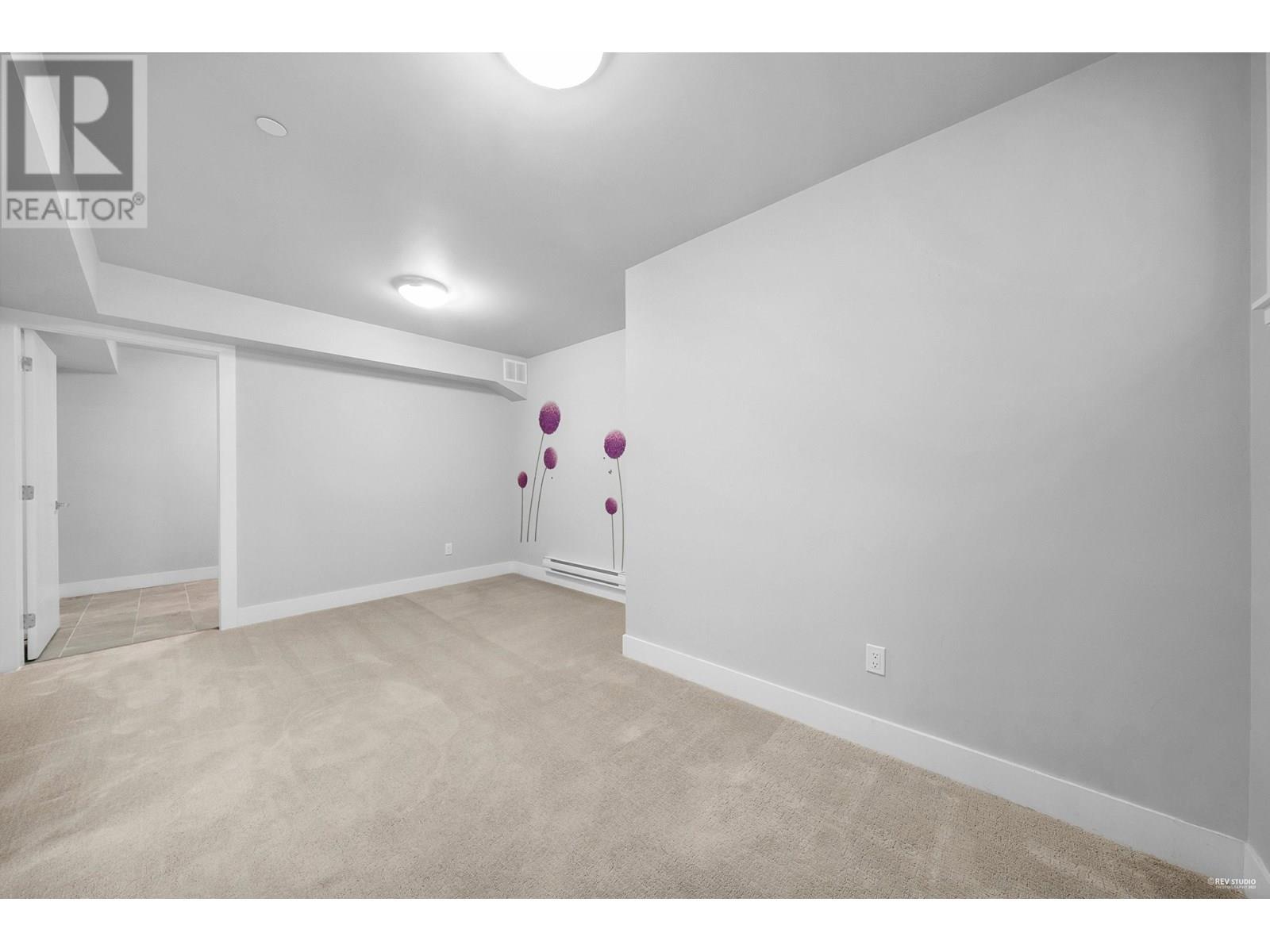 3 651 W 14th Street, North Vancouver, British Columbia  V7M 1R3 - Photo 31 - R3021520