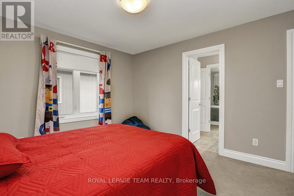879 Percival Crescent, Ottawa, Ontario  K4M 0G3 - Photo 34 - X12303231