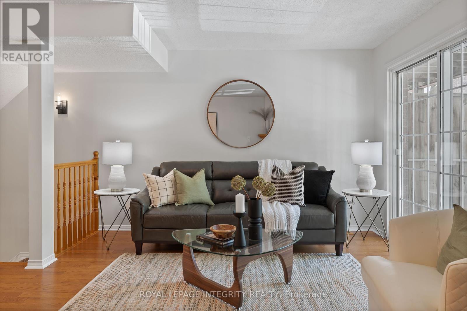 Property at E - 108 CENTREPOINTE DRIVE image 3