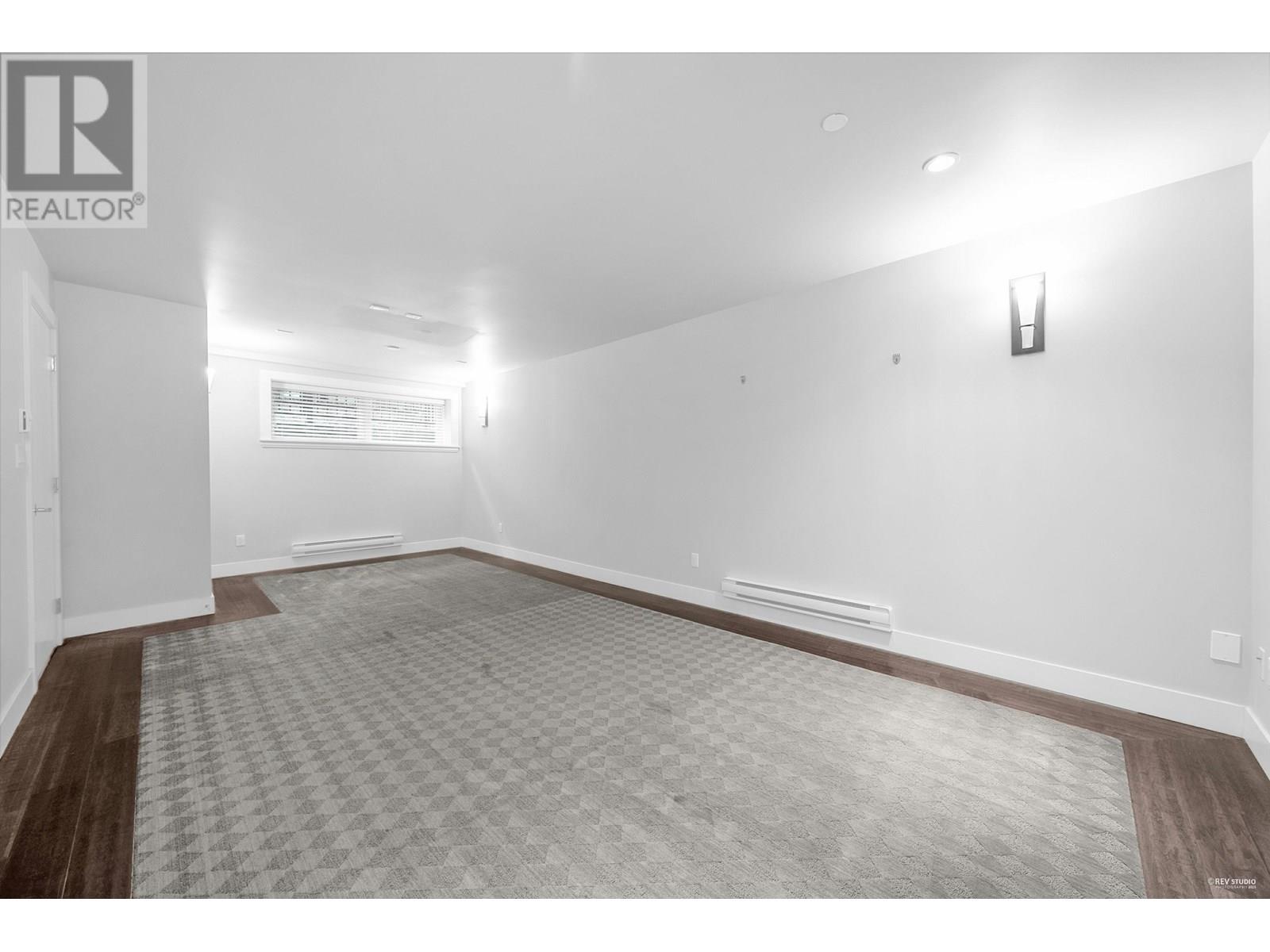 3 651 W 14th Street, North Vancouver, British Columbia  V7M 1R3 - Photo 33 - R3021520
