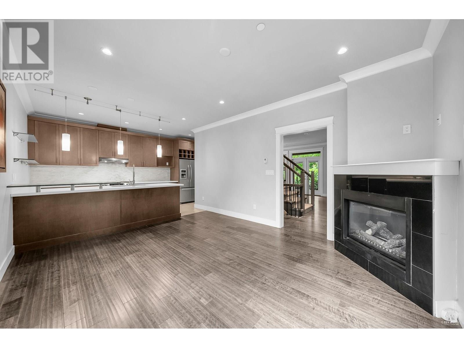 3 651 W 14th Street, North Vancouver, British Columbia  V7M 1R3 - Photo 16 - R3021520