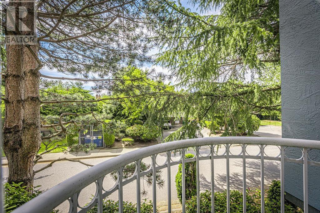 104 7680 Minoru Boulevard, Richmond, British Columbia  V6Y 1Z5 - Photo 23 - R3022261