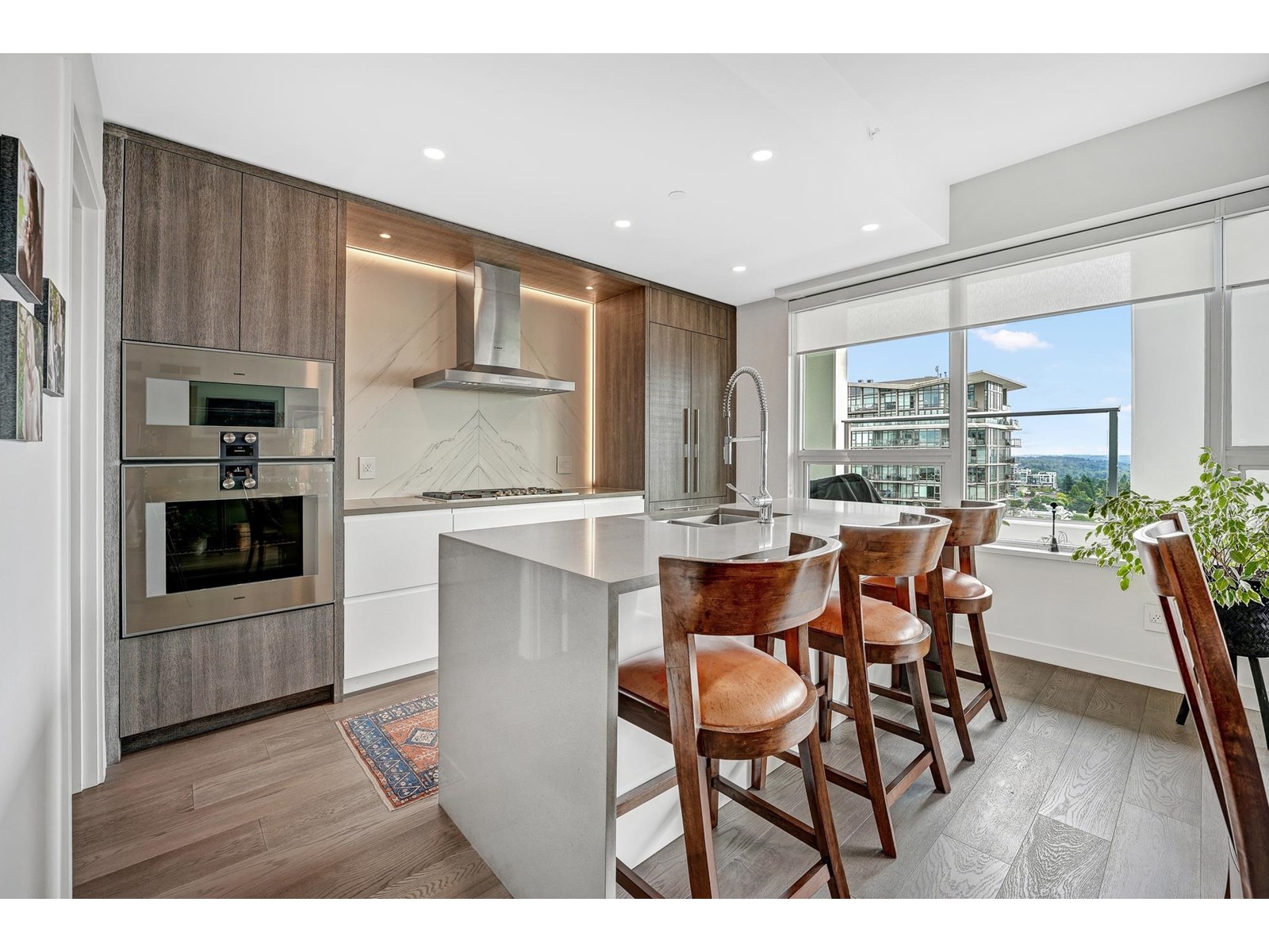 Property at 1302 1441 JOHNSTON ROAD image 3